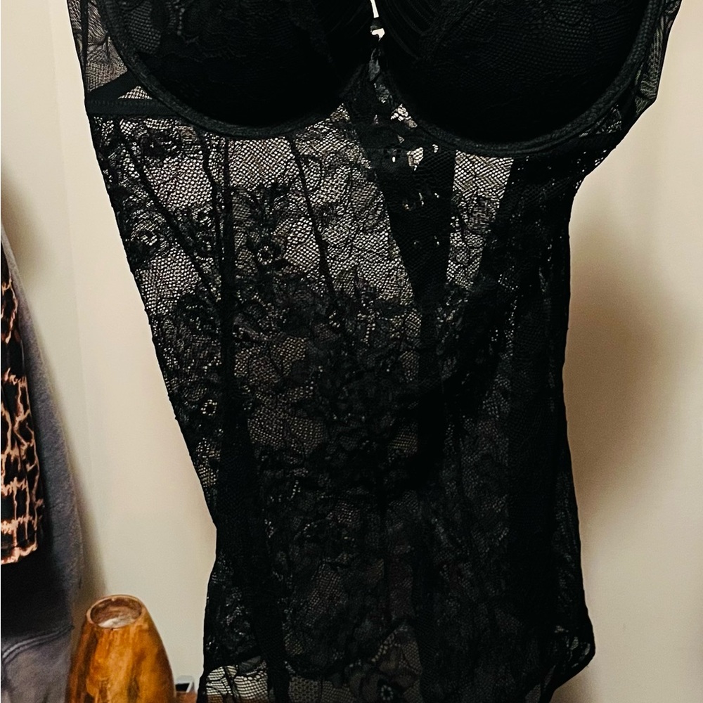 Elegant Black Lace Chemise